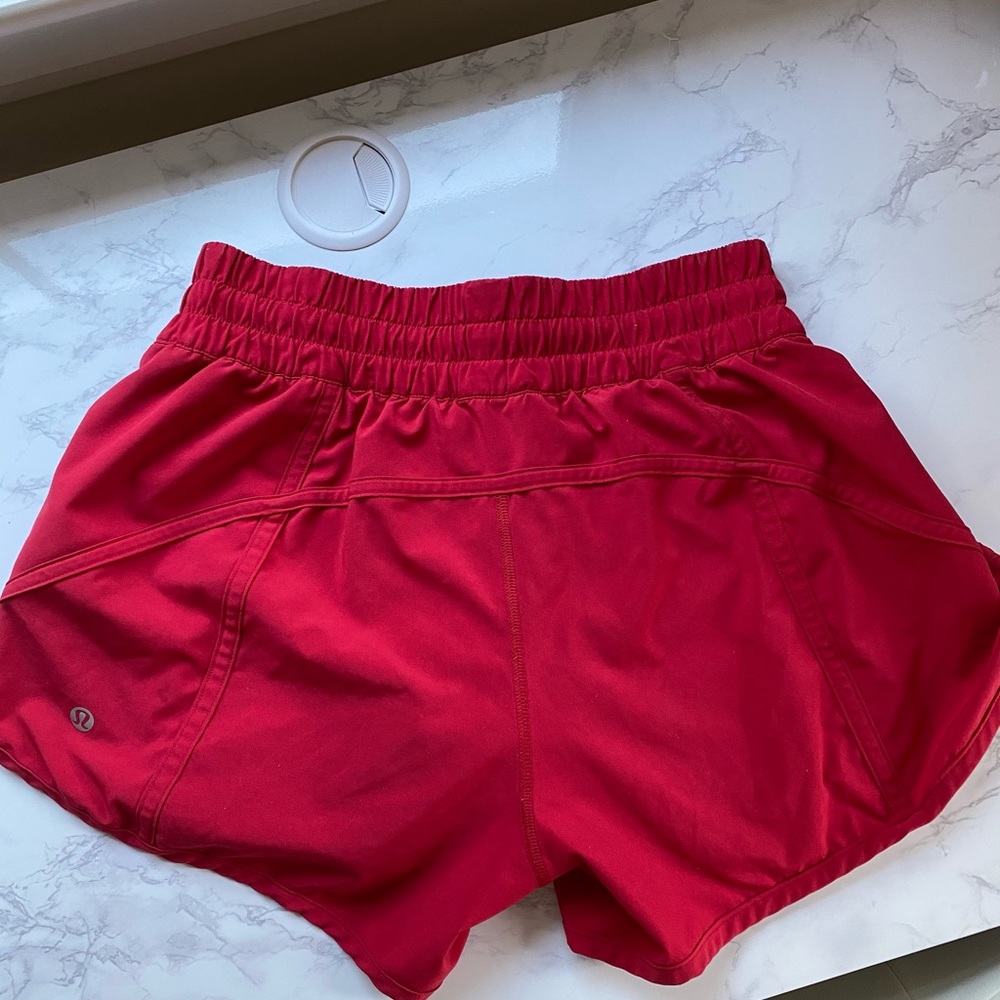 Lulu lemon tracker shorts